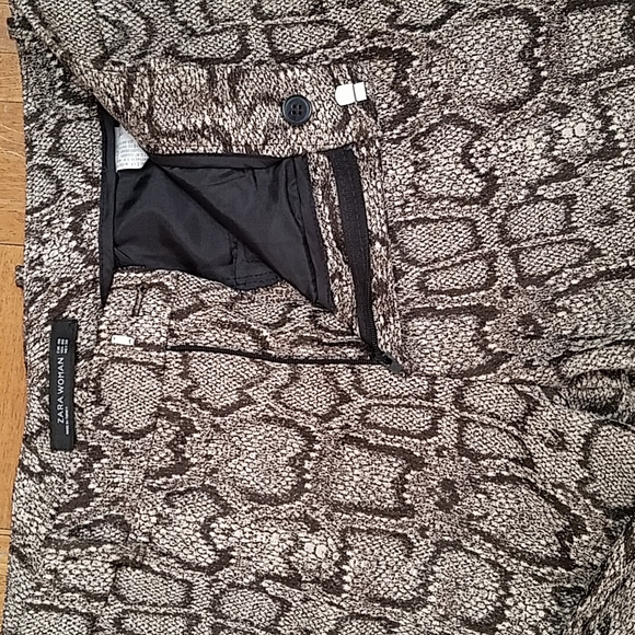 Snake print pants - Picture 6 of 9